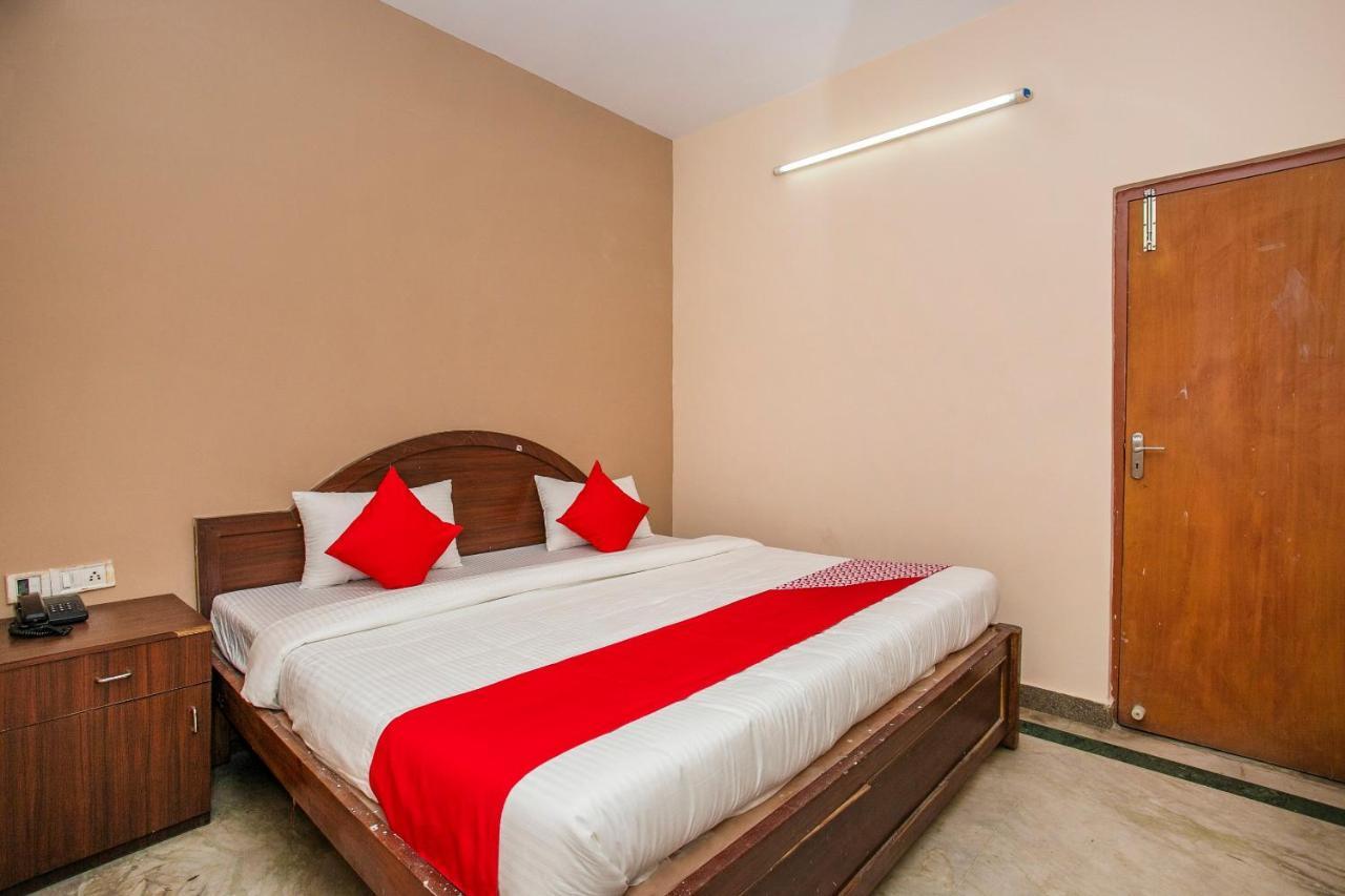 Hotel O Royal Residency Near Hare Krishna Hill Jālahalli Exteriör bild